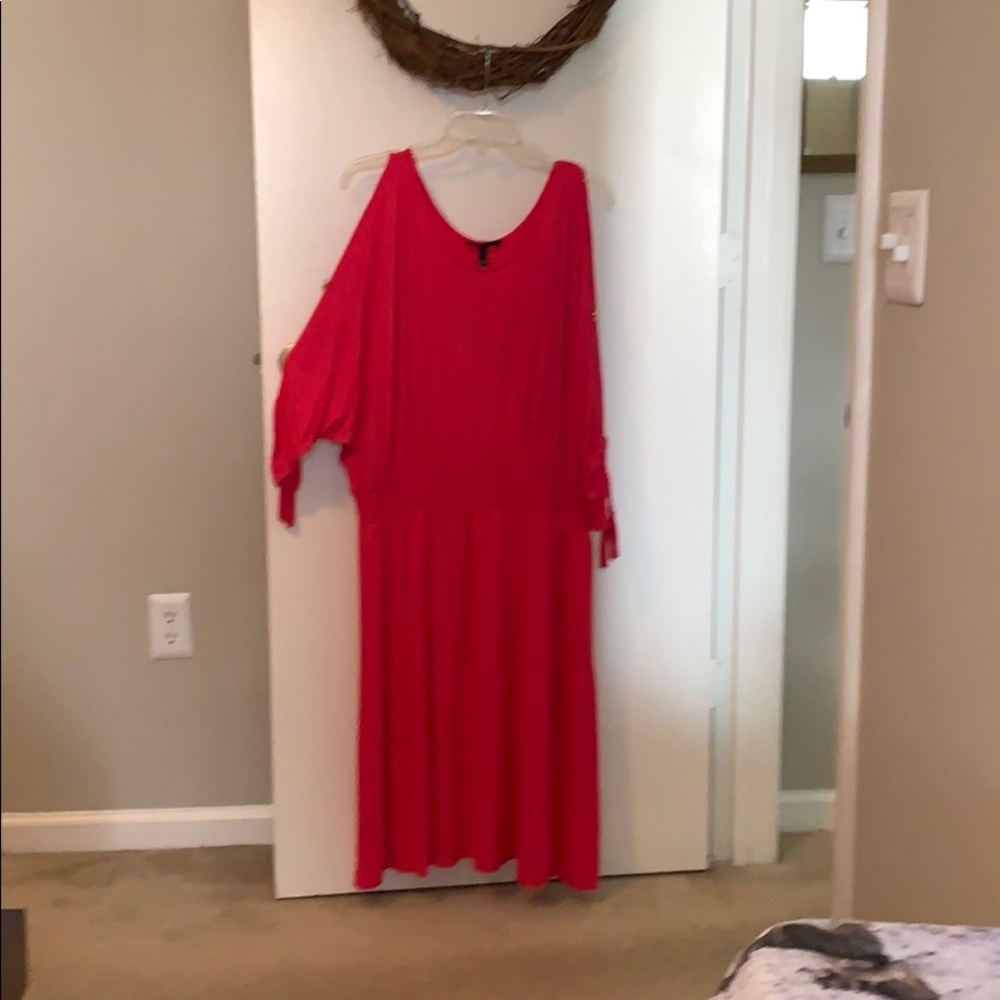 EUC Lane Bryant Cold Shoulder/Arm Dress Size 18-20